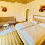 Kunstelj 3* Radovljica