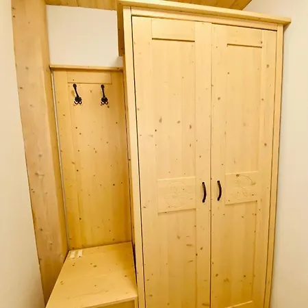 ゲストハウス Kunstelj