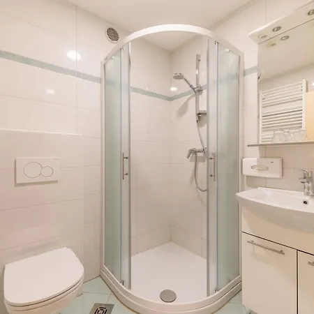 Kunstelj 3* Radovljica