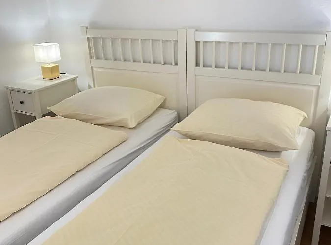 Kunstelj בית הארחה 3*