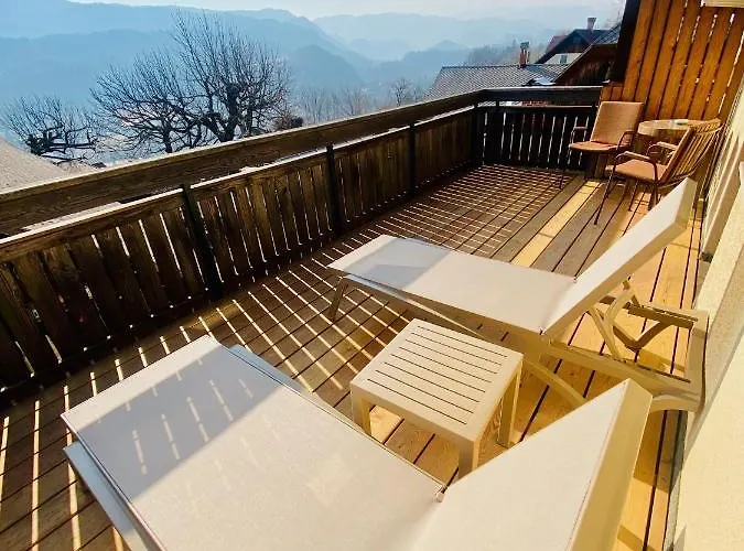 Kunstelj 3* רדובליצ'ה