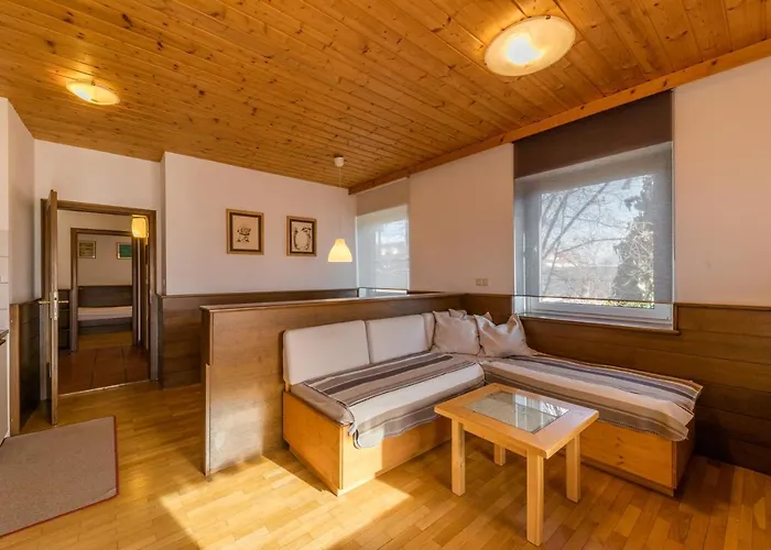 Kunstelj בית הארחה 3*