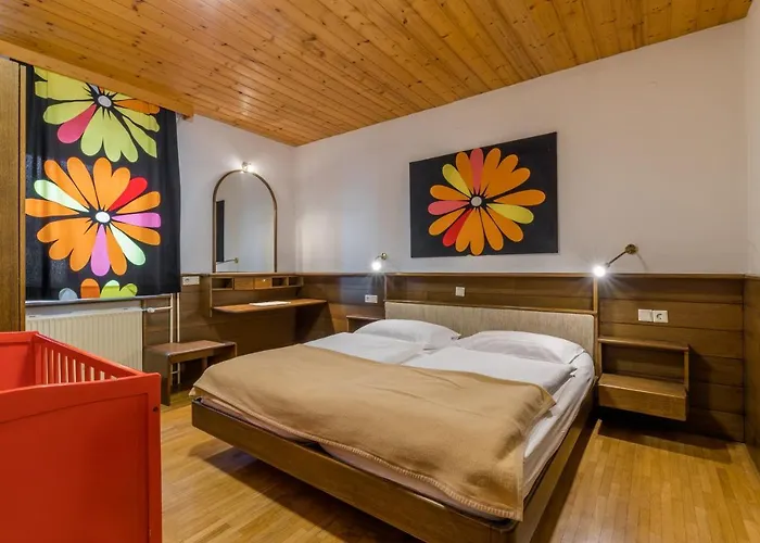 Kunstelj בית הארחה