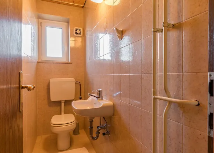 Kunstelj בית הארחה רדובליצ'ה