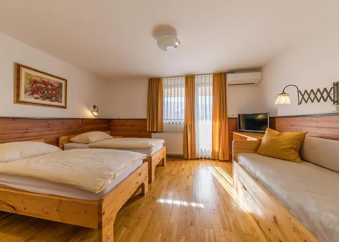 בית הארחה Kunstelj