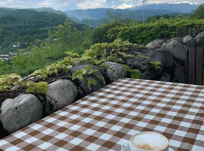 Kunstelj 3* רדובליצ'ה